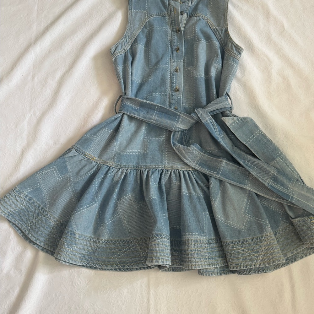 Elegant Blue Denim Dress with Belt & Glass Buttons – Ruffle Hem - Picture 5 of 10